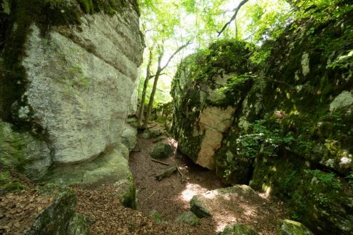 Gespaltener Fels am Schafberg
